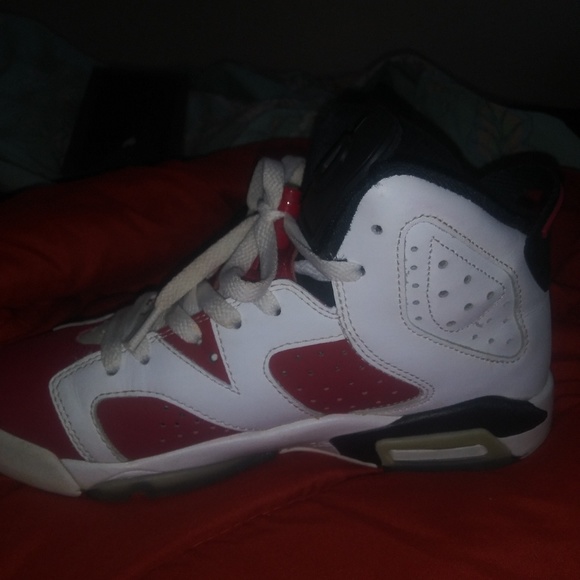 Jordan 6s - Picture 3 of 3
